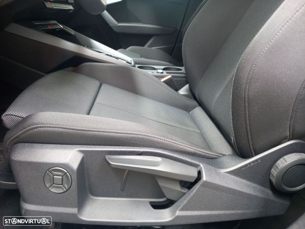 Audi A3 Sportback 30 TFSI Advanced S tronic - 10