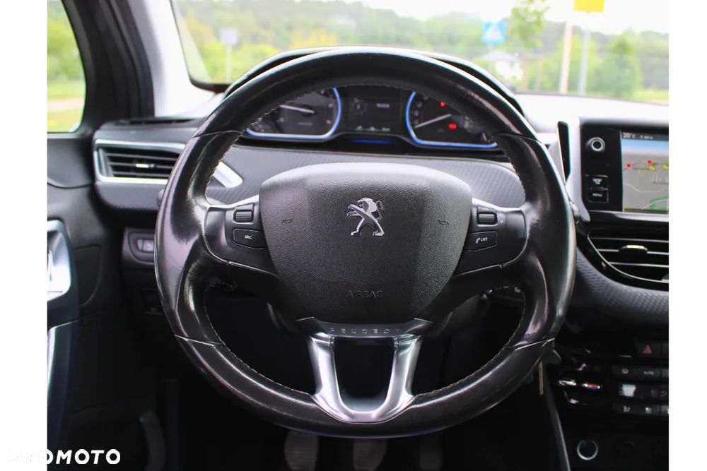 Peugeot 2008 1.6 e-HDi Allure S&S - 21