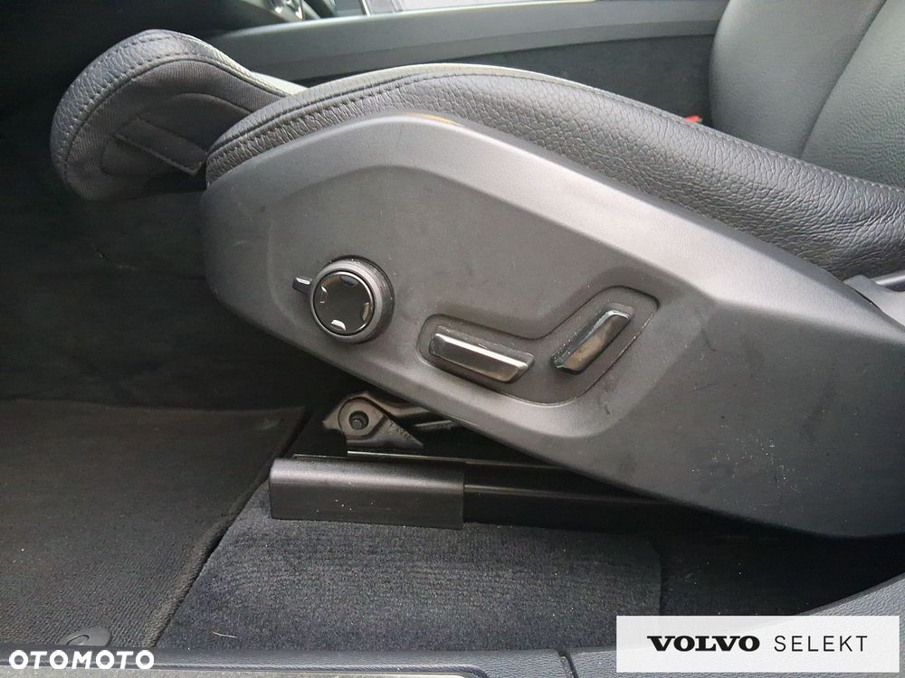 Volvo XC 60 - 13