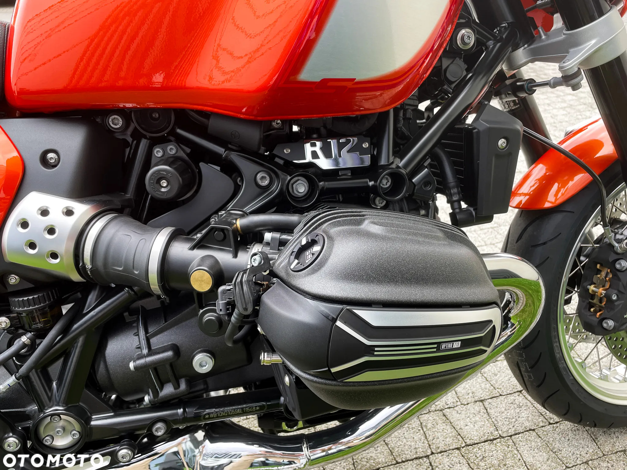 BMW R - 12