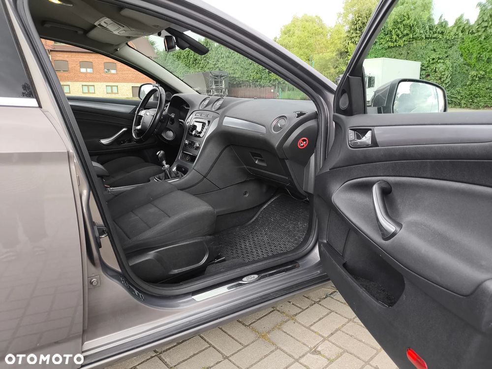 Ford Mondeo SW 2.0 TDCi Titanium - 15