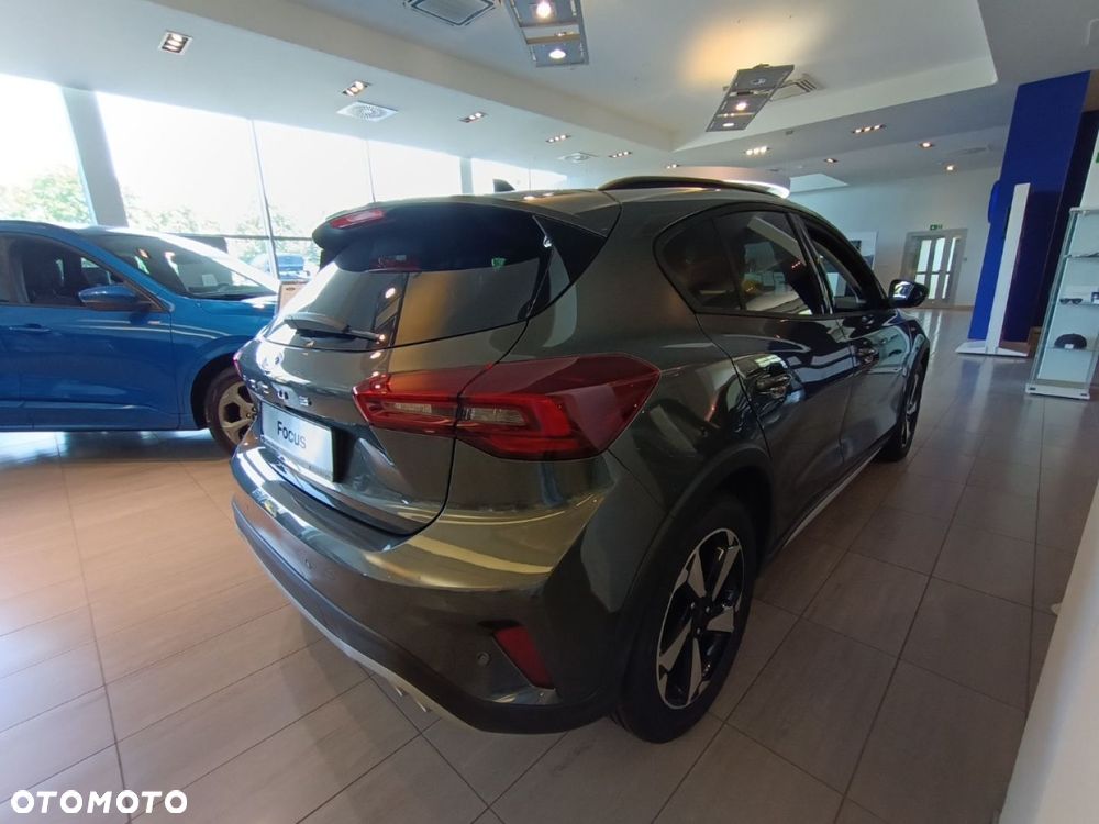 Ford Focus - 8