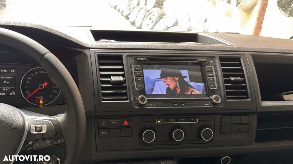 Volkswagen Caravelle KR Comfortline DSG - 29