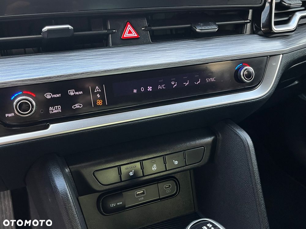 Kia Sportage - 16