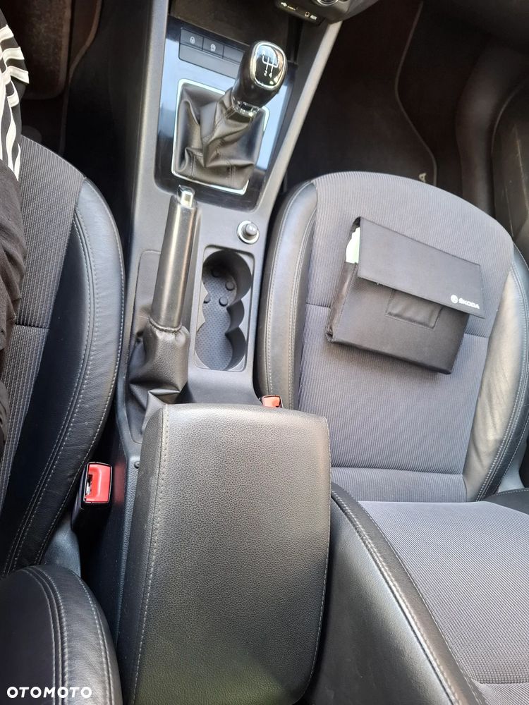 Skoda Octavia 1.6 TDI Premium Edition - 22