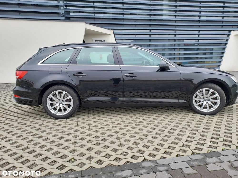 Audi A4 Avant 40 TDI S tronic quattro design - 11