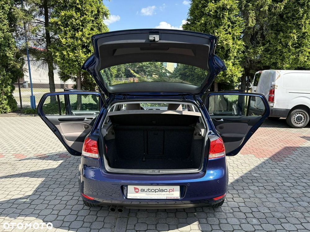 Volkswagen Golf - 33