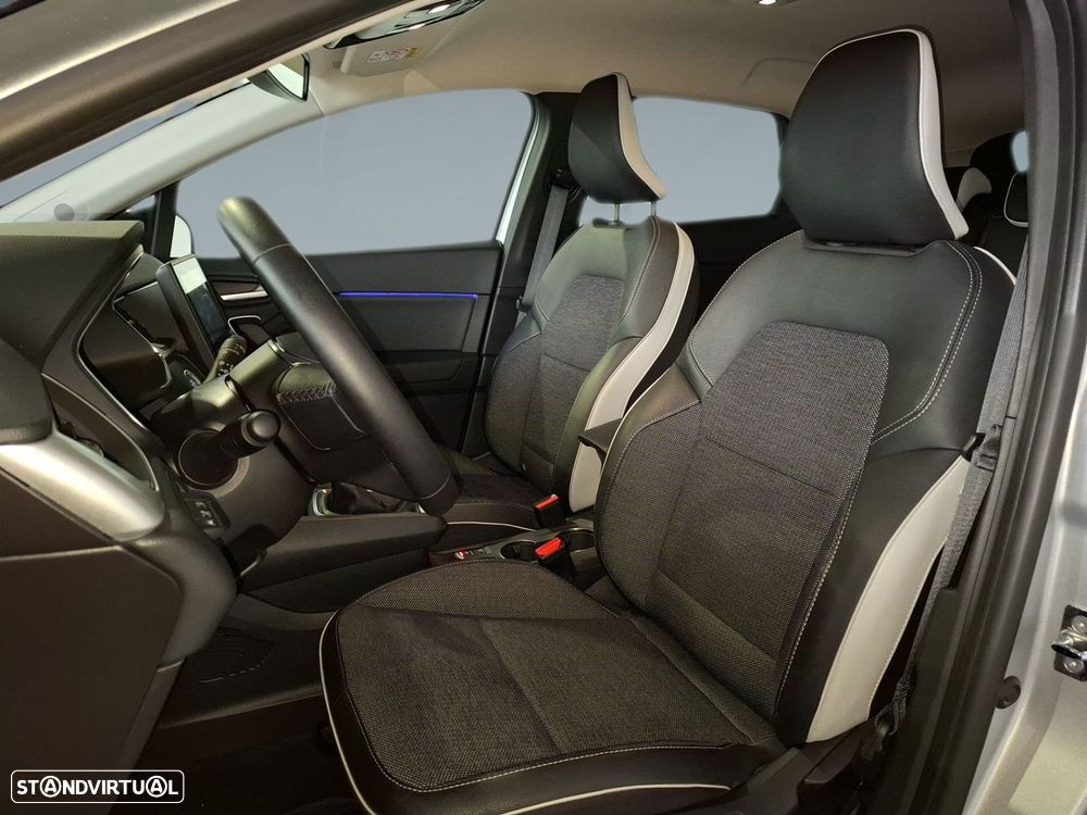 Renault Captur 1.0 TCe Techno Bi-Fuel — fotografia 11