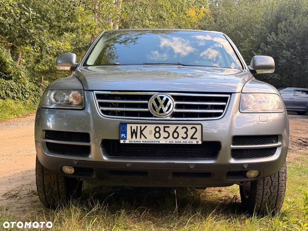 Volkswagen Touareg - 1