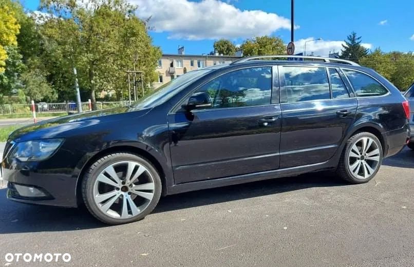 Skoda Superb ver-iii-combi-diesel-active - 13
