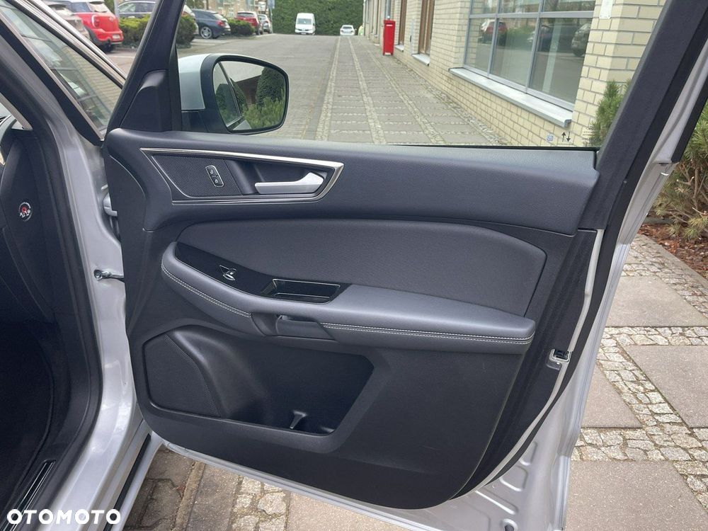 Ford S-Max - 27