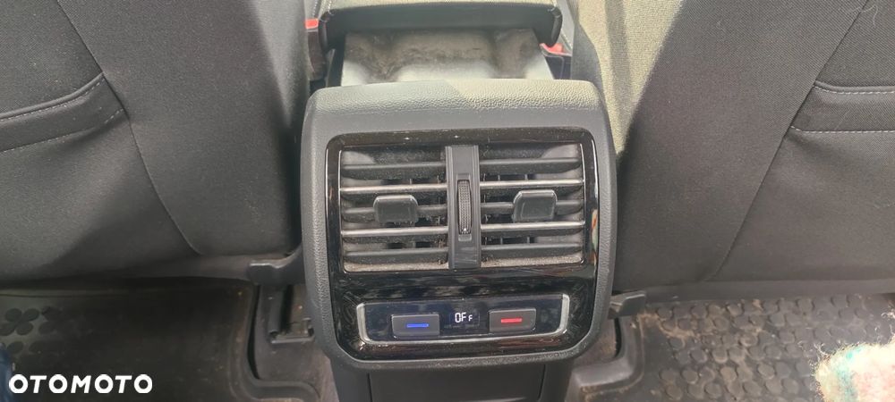 Volkswagen Passat 2.0 TDI BMT Comfortline - 26