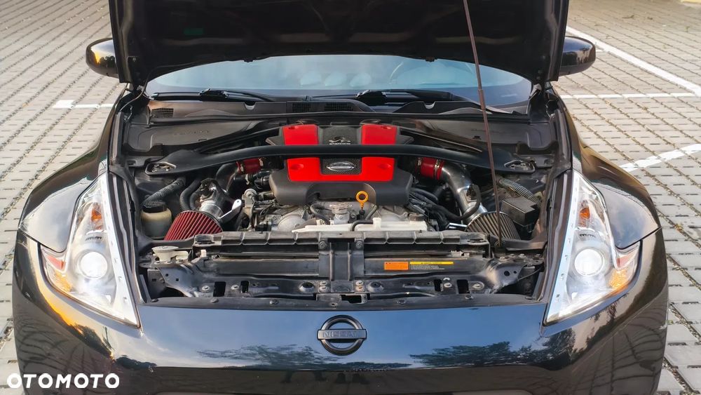 Nissan 370 Z - 6