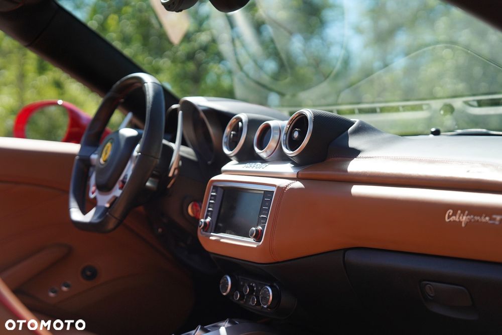 Ferrari California T - 20