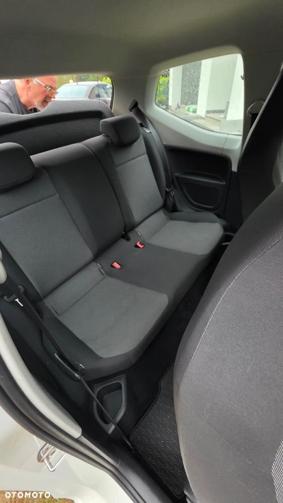 Volkswagen up! - 14