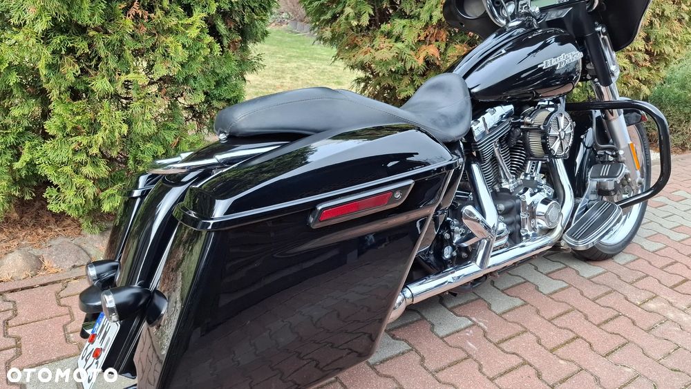 Harley-Davidson Touring Street Glide - 10