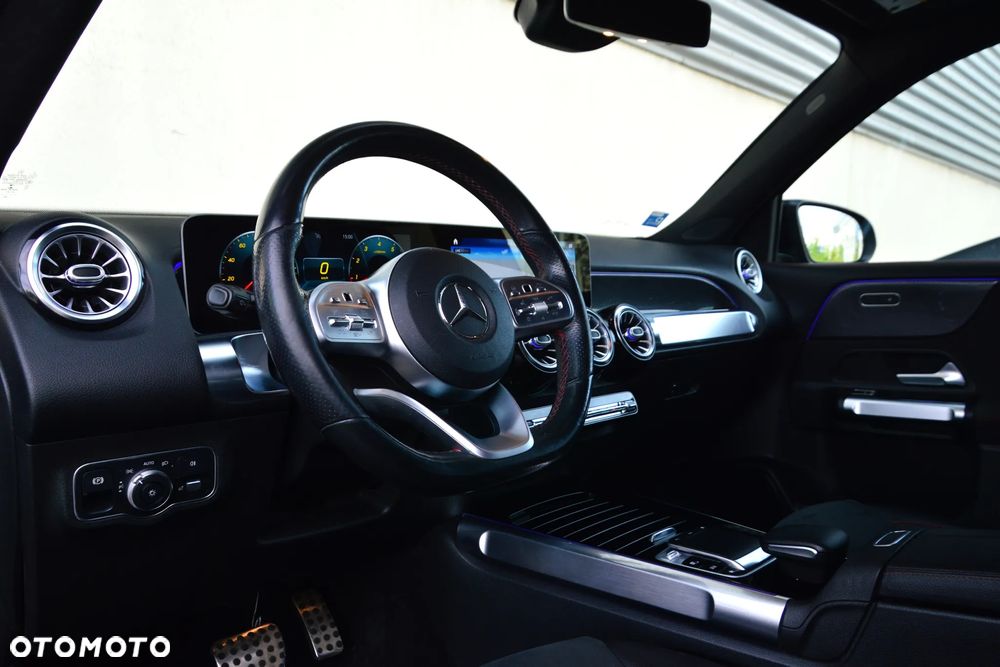 Mercedes-Benz GLB 250 4-Matic AMG Line 8G-DCT - 14