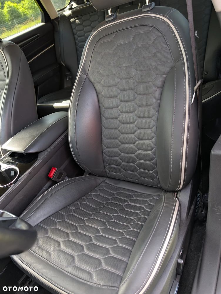 Ford Mondeo 2.0 EcoBlue Vignale AWD - 12