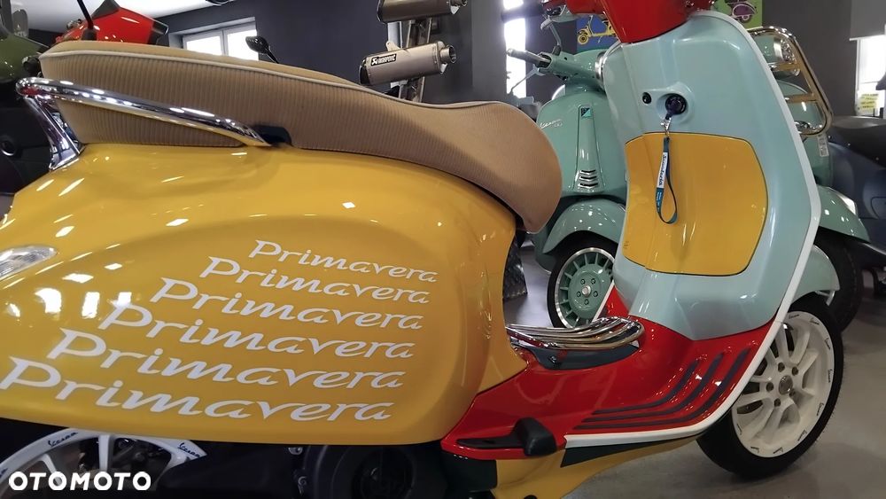 Vespa Primavera - 3