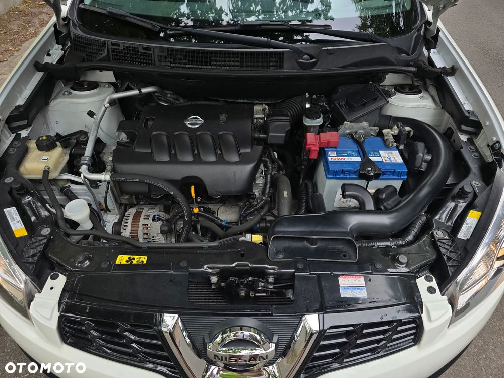 Nissan Qashqai 2.0 4x4 Tekna - 8
