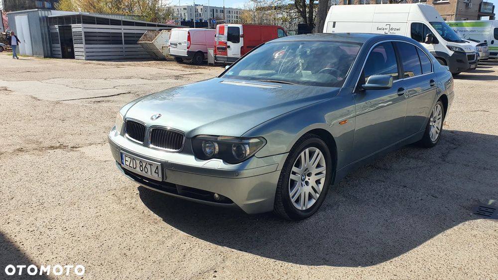 BMW Seria 7 735i - 27