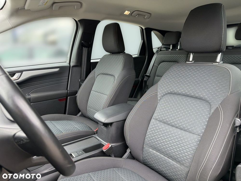 Ford Kuga - 13
