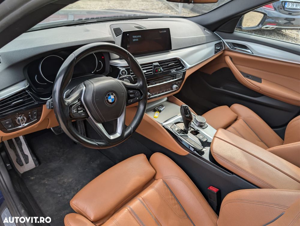 BMW Seria 5 530i xDrive AT - 8