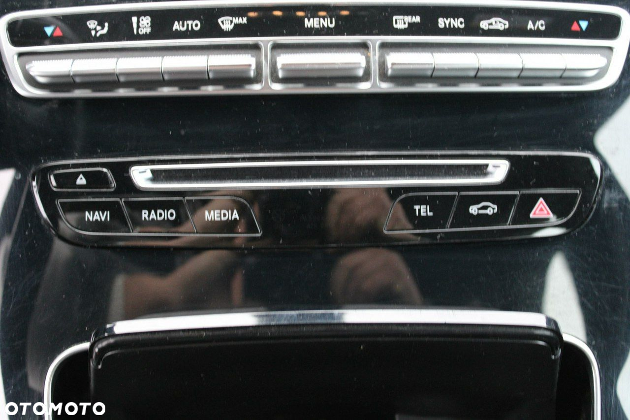 Mercedes-Benz GLC - 15