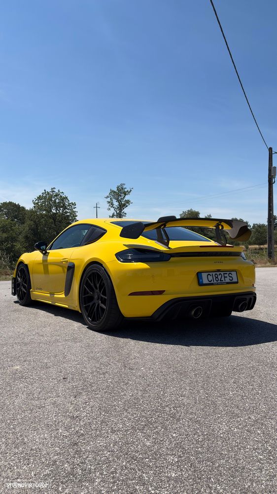 Porsche 718 Cayman GT4 RS - 36