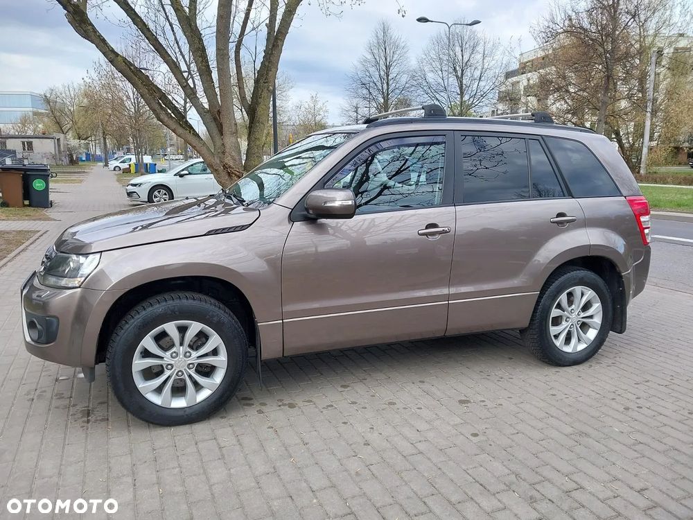 Suzuki Grand Vitara 2.4 Premium EU5 - 9