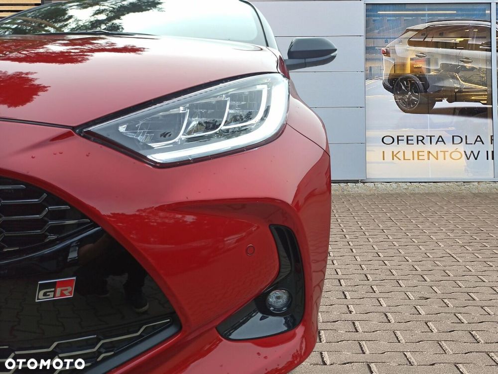 Toyota Yaris - 11