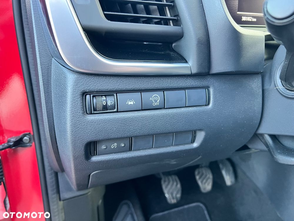 Nissan Qashqai 1.3 DIG-T MHEV Tekna - 16