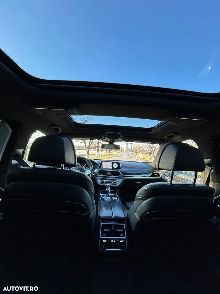 BMW Seria 7 750i xDrive Edition Exclusive - 17