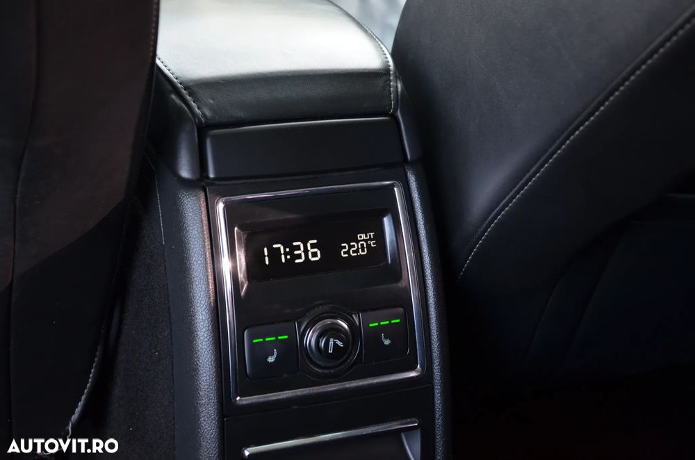 Skoda Superb 2.0 TDI Elegance DSG - 14