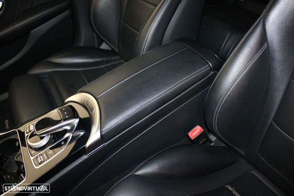 Mercedes-Benz c-200 d AMG Line Aut. - 31