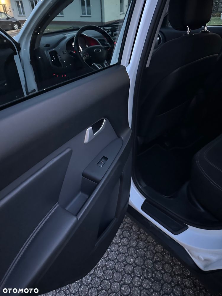 Kia Sportage 1.7 CRDI M 2WD - 12