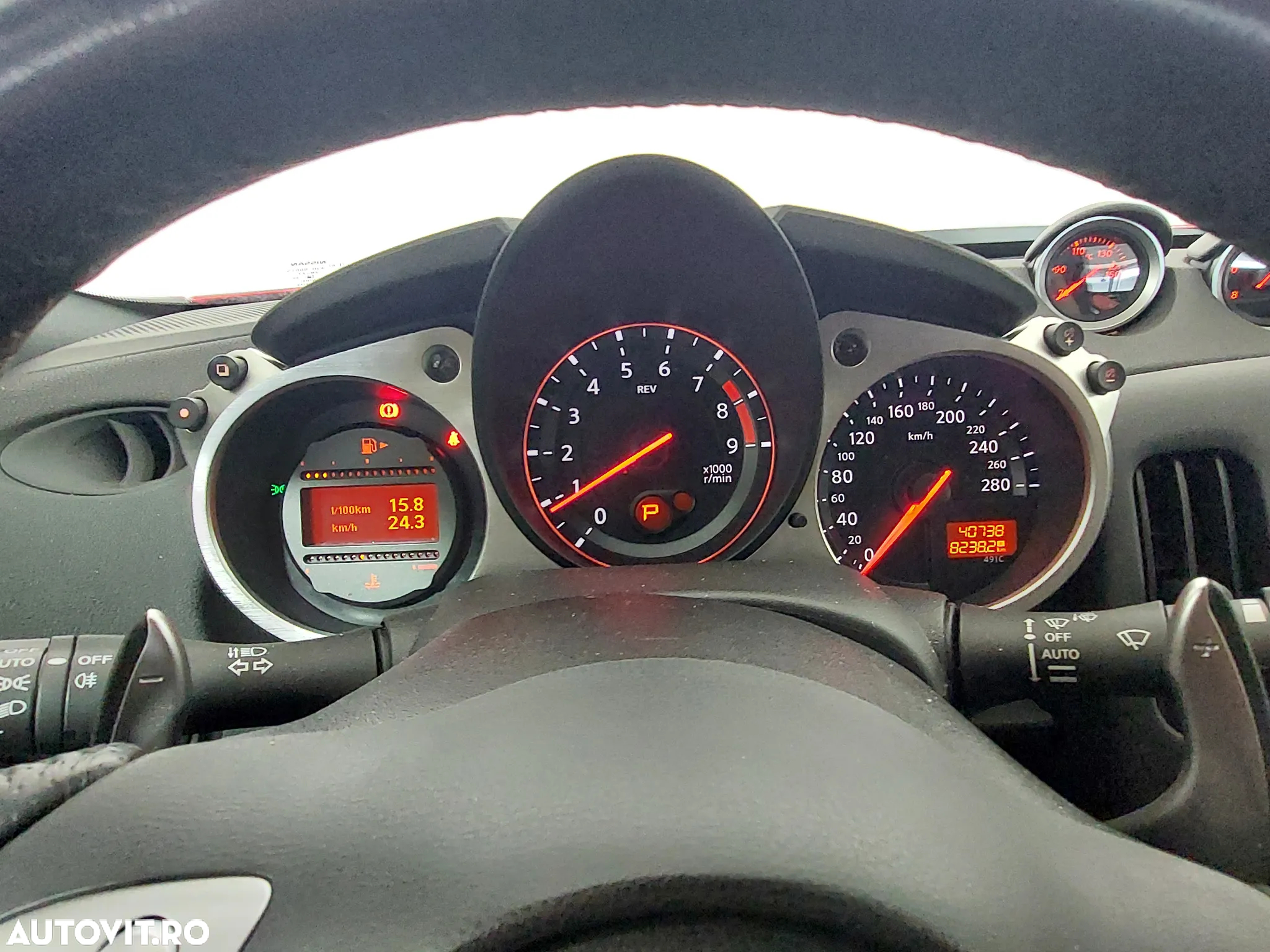 Nissan 370 Z - 12