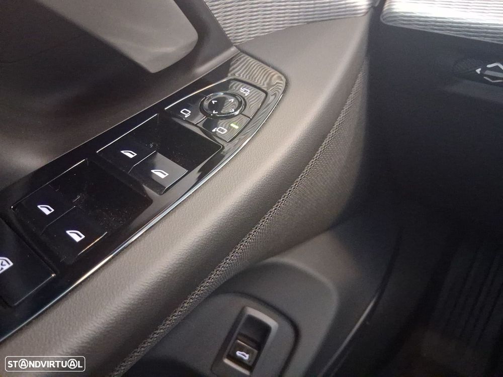 BMW 530 e Pack Desportivo M — fotografia 16
