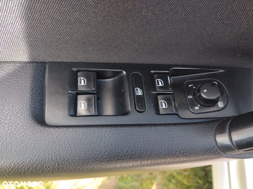 Volkswagen Passat - 20