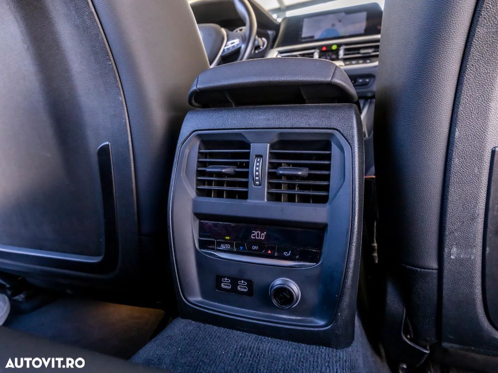 BMW Seria 3 320d Touring Aut. - 16