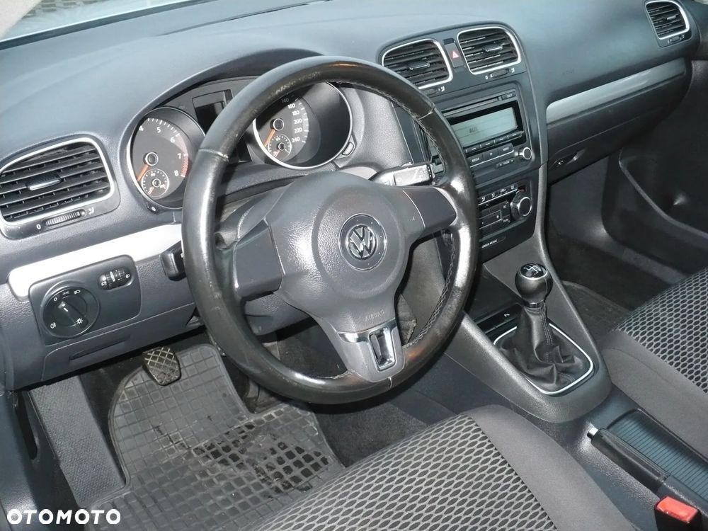 Volkswagen Golf 1.6 Team - 11