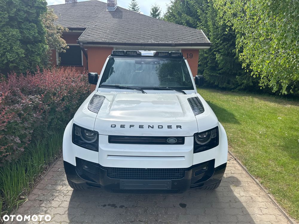 Land Rover Defender 110 2.0 D240 SE - 3