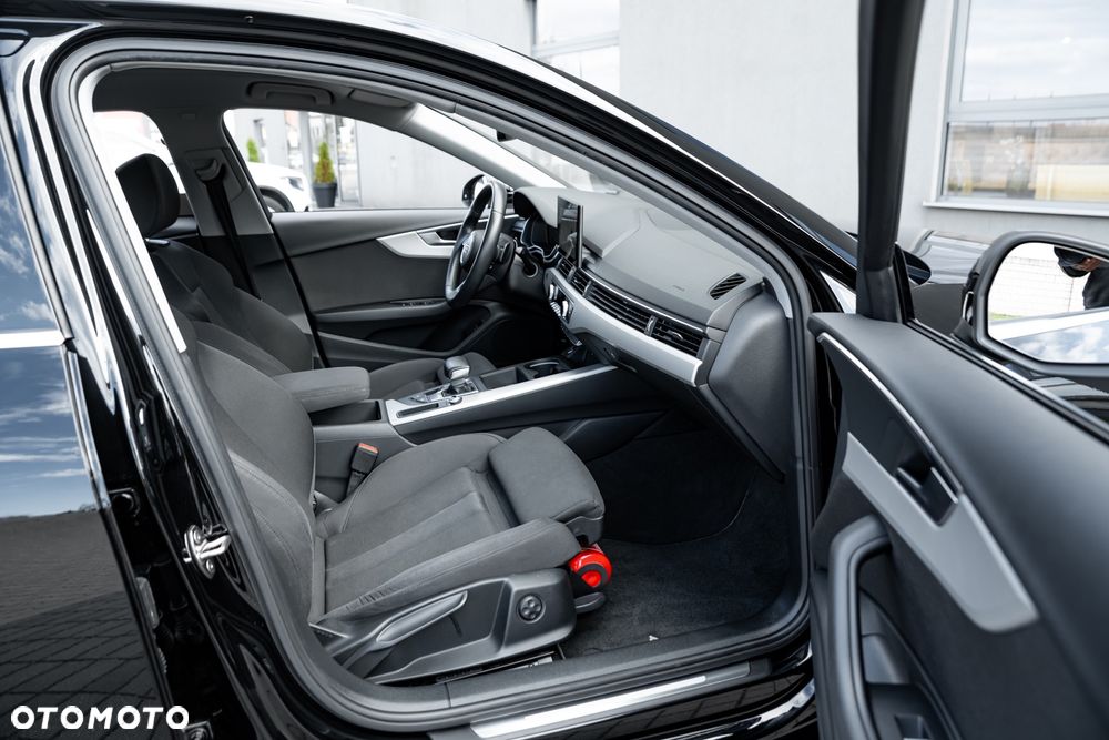 Audi A4 Limousine 35 TFSI mHEV S tronic - 22