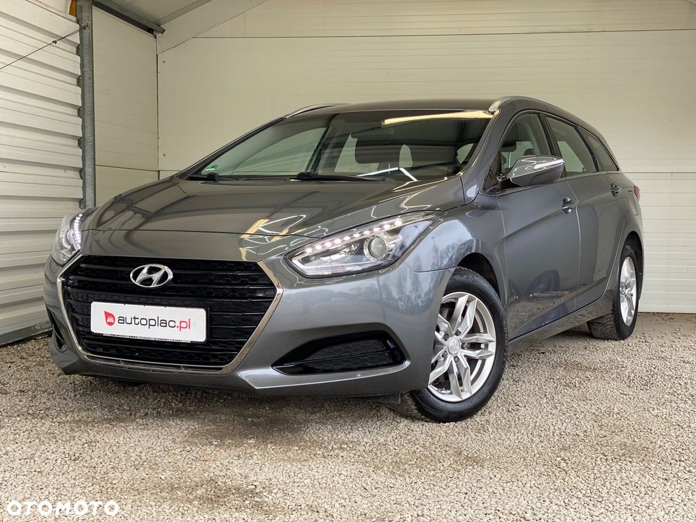 Hyundai i40 Kombi blue 1.6 Trend - 1