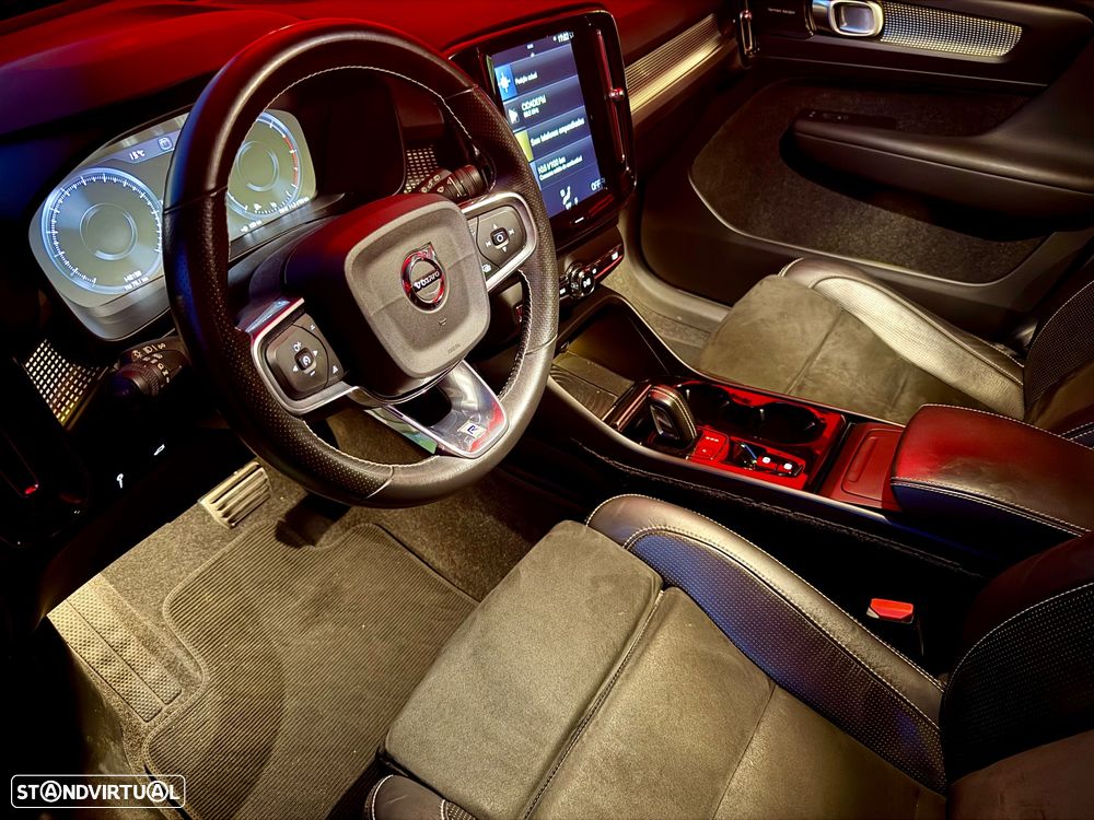 Volvo XC 40 2.0 D3 R-Design AWD Geartronic - 9