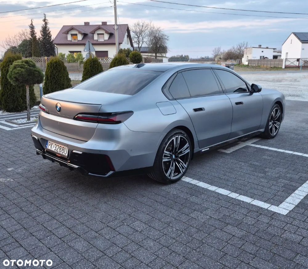 BMW Seria 7 740i - 3