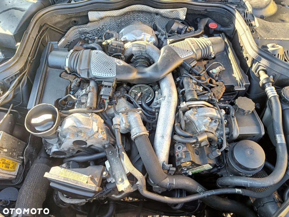 MERCEDES W211 W219 3.0 V6 CDI SILNIK KOMPLETNY 642920 pod SBC