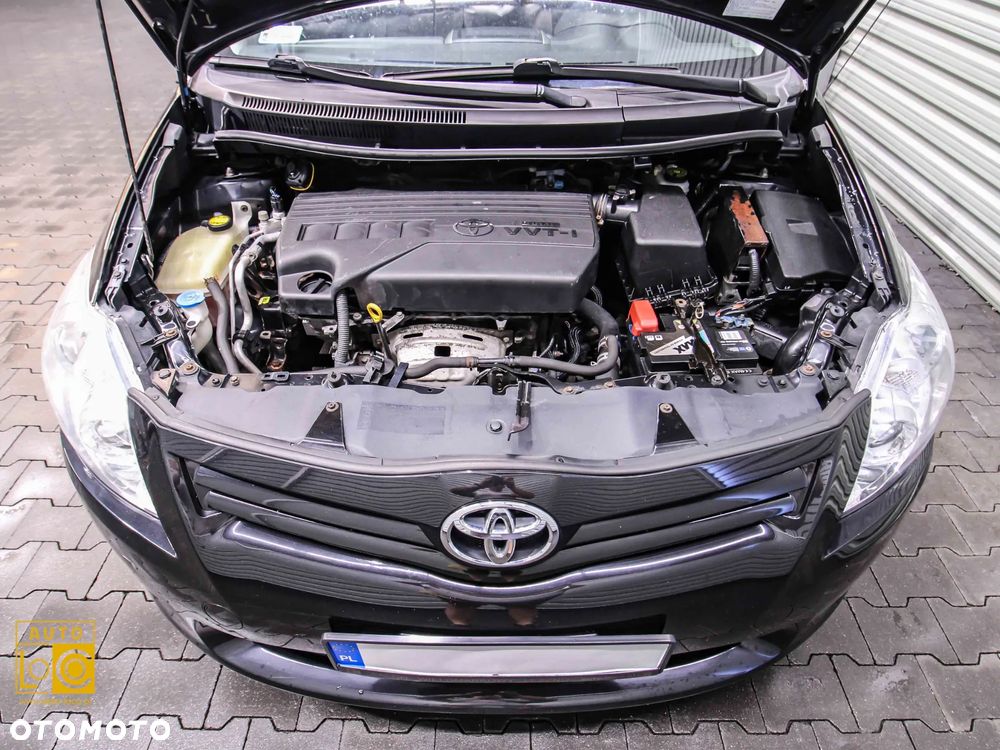 Toyota Auris 1.33 VVT-i Terra - 13