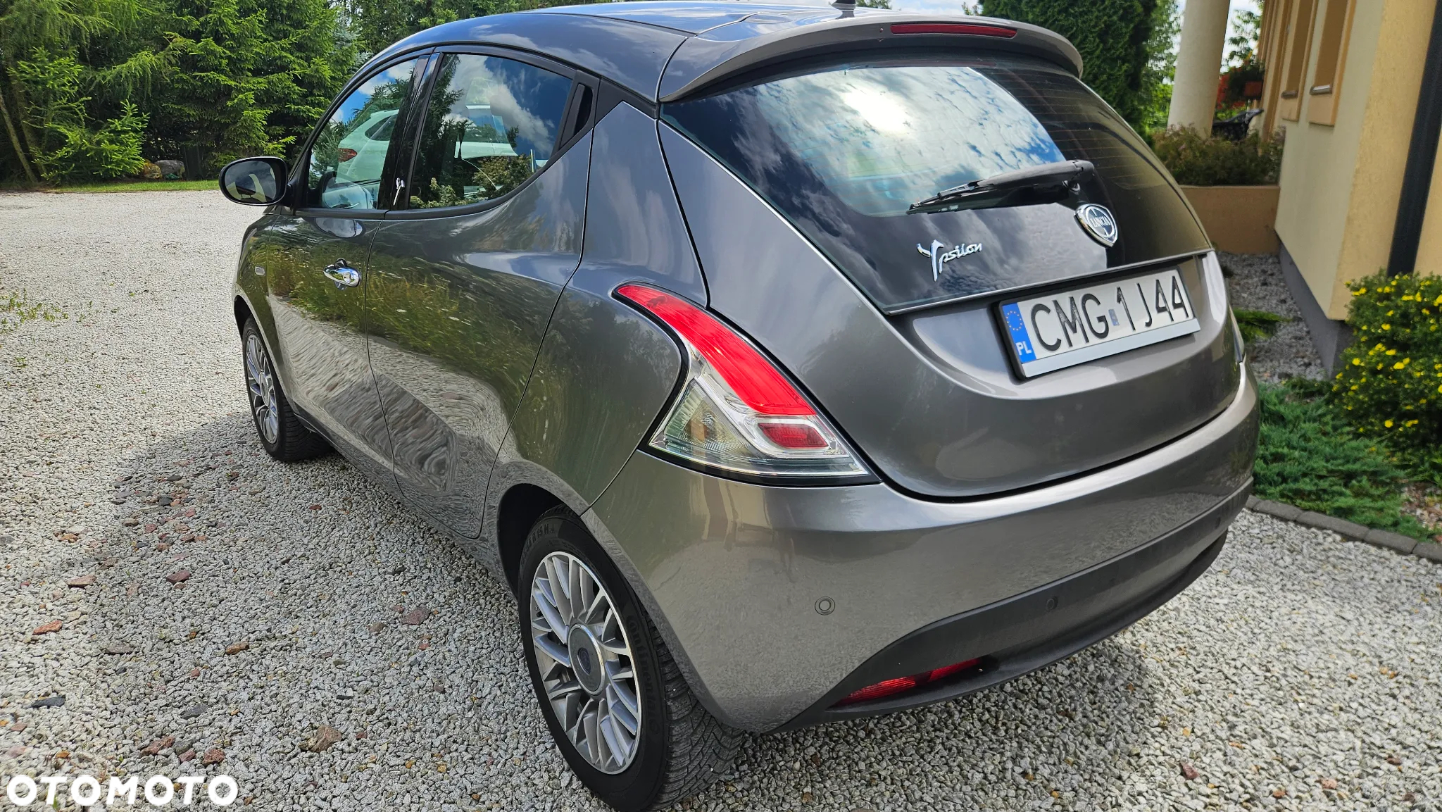 Lancia Ypsilon 1.2 8V Gold S&S - 3