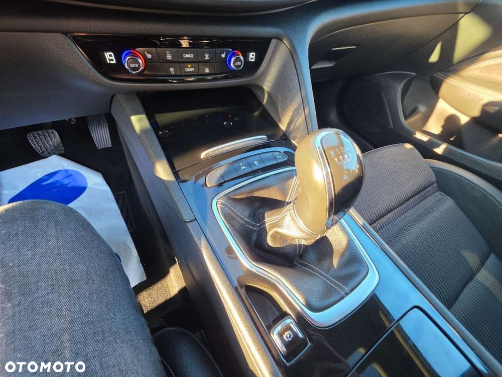 Opel Insignia - 13